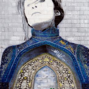 Wer parallel zur Urban Nation Biennale entlang lief, konnte an diversen Fassaden auf beiden Seiten der Bülowstraße weitere Kunstwerke entdecken.